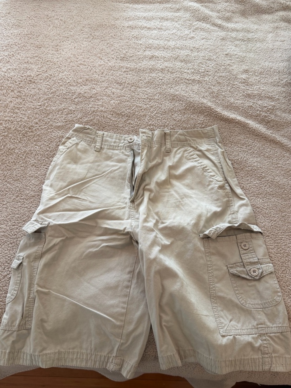 Beverly Hills Polo Club Khaki Cargo Shorts with Black Label. Size 30.